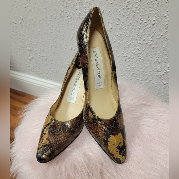 Jones New York - Women's Snakeskin Heels - Picture 3 of 10